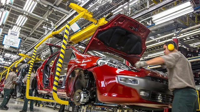 La producción automotriz sigue sin repuntar: cayó casi un 30% en Noviembre