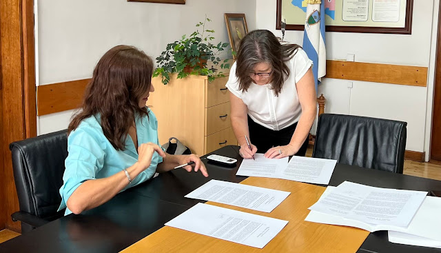 Firma De Convenio Entre El Ministerio De La Producción y Agronomía